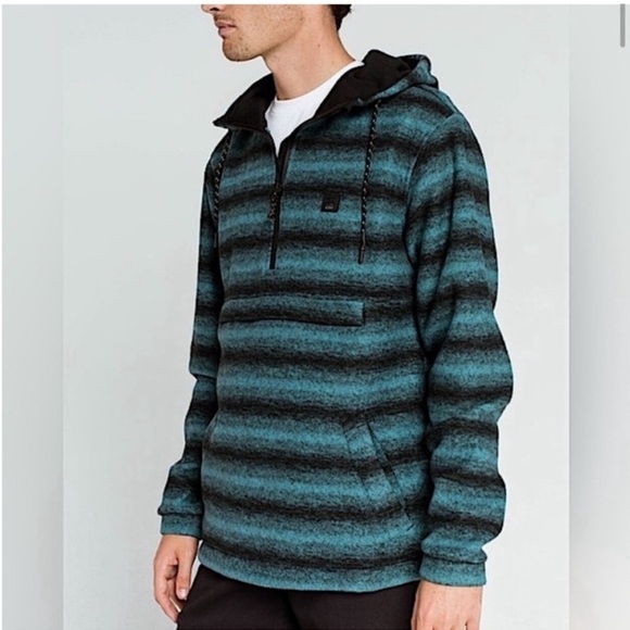 Billabong Bundle Set of 2 Hoodie Pullover Fleece
Sweaters, Size S - Picture 3 of 13